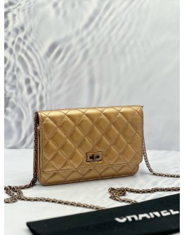 (LIKE NEW) MICROCHIP CHANEL REISSUE WALLET ON CHAIN 