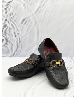 SALVATORE FERRAHAMO LOAFER EMBOSSED LEATHER SIZE 7 1/2 
