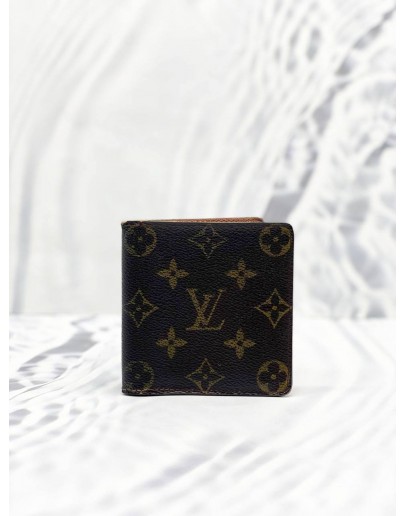 LOUIS VUITTON MONOGRAM BI-FOLD WALLET
