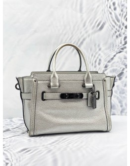 COACH SWAGGER CARRYALL IN PEBBLE LEATHER SILVER 