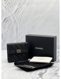 (LIKE NEW)CHANEL CAVIAR BOY COMPACT WALLET -FULL SET- 