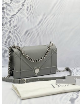 (LIKE NEW) CHRISTIAN DIORAMA MEDIUM IN SILVER LEATHER 