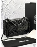 (BRAND NEW) MIRCORCHIP CHANEL MEDIUM SO BLACK FLAP BAG 