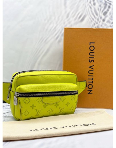 (LIKE NEW) LOUIS VUITTON YELLOW MONOGRAM TAIGARAMA OUTDOOR BUMBAG -FULL SET-