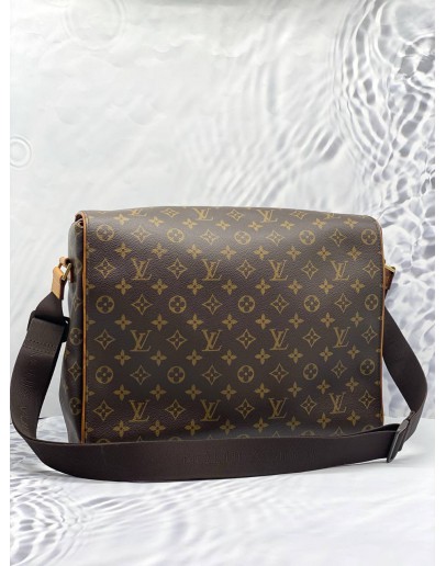 LOUIS VUITTON MONOGRAM CANVAS MESSENGER BAG 