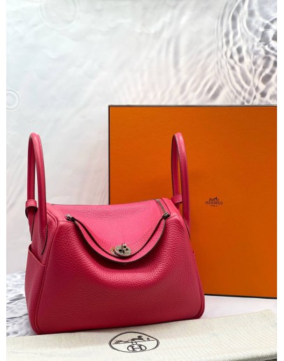 (UNUSED) 2021 HERMES LINDY 26 SHOULDER BAG IN ROSE EXTREME TAURILLON CLEMENCE LEATHER -FULL SET-