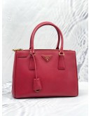 (LIKE NEW) PRADA BN1801 MEDIUM GALLERIA IN RED SAFFIANO LUX LEATHER HANDLE ZIPPED BAG WITH ADJUSTABLE STRAP