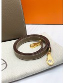 (BRAND NEW) 2025 HERMES KELLY 25 SELLIER TOP HANDLE BAG WITH SHOULDER STRAP IN 18 ETOUPE VEAU EPSOM LEATHER -FULL SET-