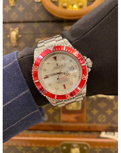 2005 ROLEX SUBMARINER RUBY WHITE DIAMOND DIAL REF 16610 40MM AUTOMATIC WATCH 