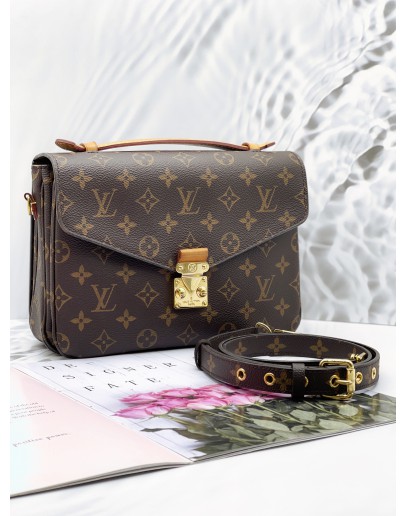 LOUIS VUITTON POCHETTE MÉTIS MONOGRAM CANVAS BAG