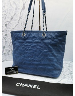 CHANEL CAVIAR LEATHER TOTE BAG WITH SMALL POUCH