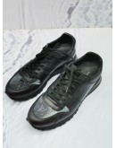 LOUIS VUITTON RUN AWAY SNEAKERS SIZE 8 FULL SET