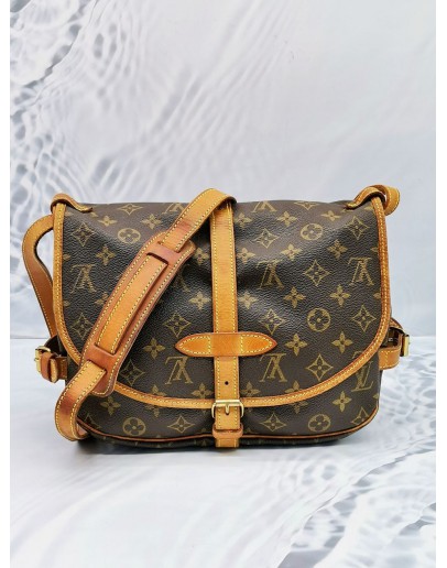 LOUIS VUITTON SAUMUR CROSSBODY BAG