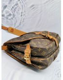 LOUIS VUITTON SAUMUR CROSSBODY BAG