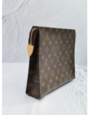 LOUIS VUITTON TOILETRY POUCH 26 MONOGRAM CANVAS