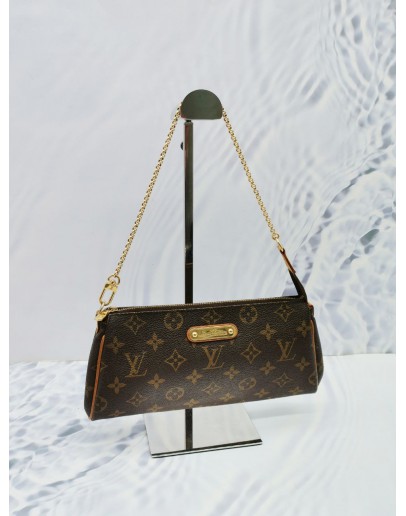 LOUIS VUITTON POCHETTE MONOGRAM CANVAS