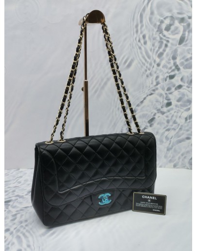 CHANEL MADEMOISELLE CHIC FLAP BAG