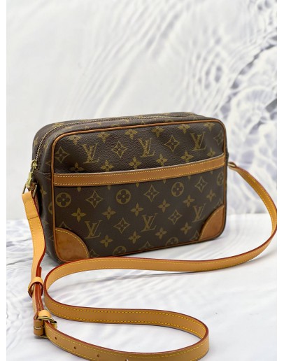 LOUIS VUITTON TROCADERO CROSSBODY BAG