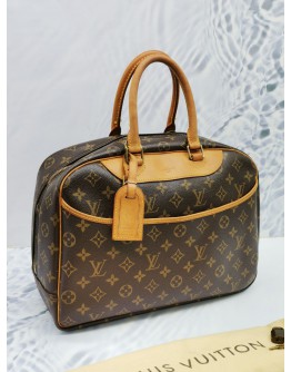 LOUIS VUITTON DEAUVILLE MONOGRAM CANVAS