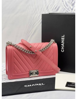 CHANEL BOY NEW MEDIUM CHEVRON LAMBSKIN LEATHER BAG -FULL SET-