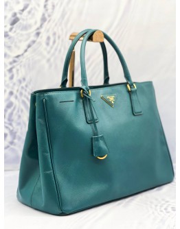 PRADA GREEN SAFFIANO LUX LEATHER LARGE DOUBLE ZIP TOTE BAG