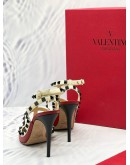 VALENTINO ROCKSTUD RED, BLACK AND ECRU LEATHER PUMPS SIZE 36