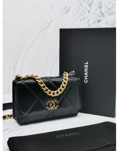 CHANEL 19 WALLET ON CHAIN -MICROCHIP-FULL SET-