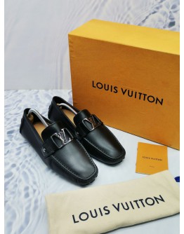 LOUIS VUITTON LOAFER SIZE 7