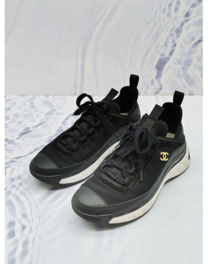 CHANEL INTERLOCKING CC LOGO LEATHER SNEAKERS SIZE 37