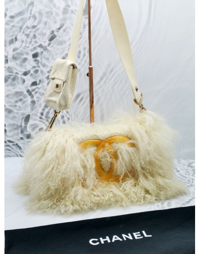 (RAYA SALE) CHANEL LIMITED EDITION WALK SHOW FUR BAG