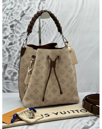 LOUIS VUITTON MURIA MAHINA PERFORATED LEATHER SHOULDER BAG CREAM