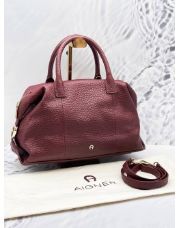 AIGNER PEBBLED LEATHER TOP HANDLE BAG WITH STRAP