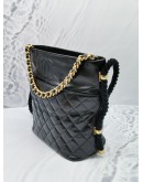 CHANEL BLACK CRUMPLED CALFSKIN LEATHER EN VOGUE ROPE TOTE BAG GHW