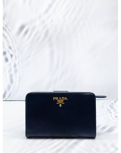 PRADA BLACK SAFFIANO LEATHER SMALL WALLET