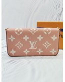 2022 LOUIS VUITTON FELICIE SAKURA PINK AND WHITE POCHETTE MONOGRAM EMPREINTE LEATHER -FULL SET-