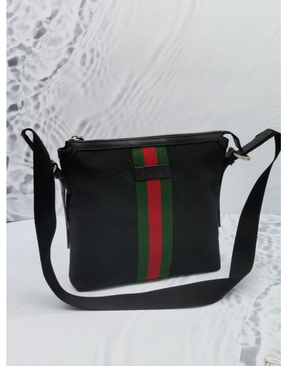 GUCCI WEB SMALL CROSSBODY MESSENGER BAG IN BLACK TECHNO CANVAS WITH ZIP