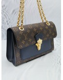 LOUIS VUITTON BROWN MONOGRAM CANVAS / BLUE LEATHER VICTOIRE CHAIN SHOULDER BAG