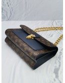 LOUIS VUITTON BROWN MONOGRAM CANVAS / BLUE LEATHER VICTOIRE CHAIN SHOULDER BAG