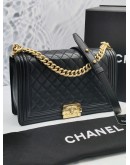 CHANEL NEW MEDIUM BOY FLAP GOLD HARDWRE IN CHEVRON LAMBSKIN LEATHER -FULL SET-