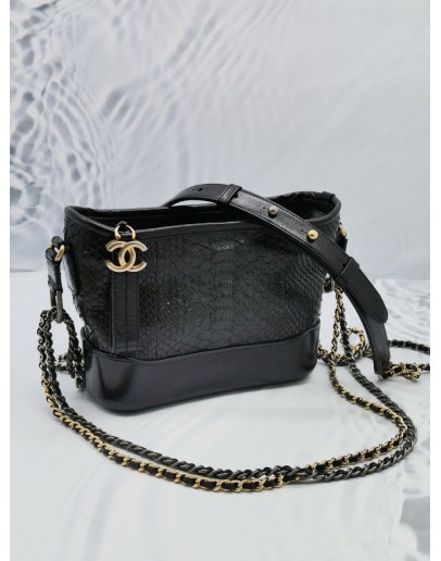 CHANEL SMALL GABRIELLE BLACK PYTHON, BLACK GLAZED CALFSKIN LEATHER HOBO GOLD AND RUTHENIUM HARDWARE CHAIN BAG