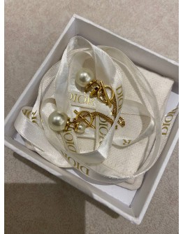(BRAND NEW) 2020 CHRISTIAN DIOR CD PEARL GOLD PLATED EARRINGS 