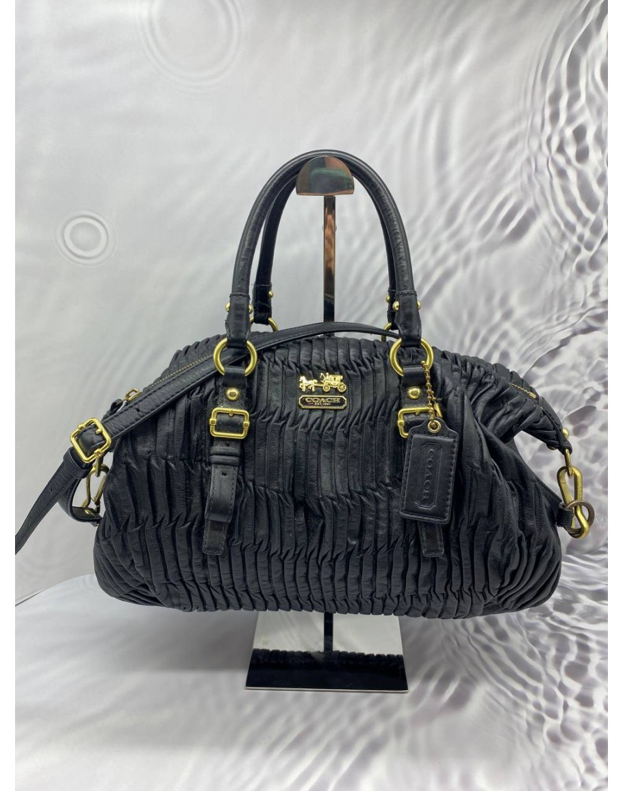 AUTHENTIC RARE Large JUICY Couture Leather ROYAL PURSE Vintage HTF Handbag  | eBay