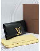 LOUIS VUITTON LOUISE BLACK PATENT LEATHER WALLET AND CLUTCH