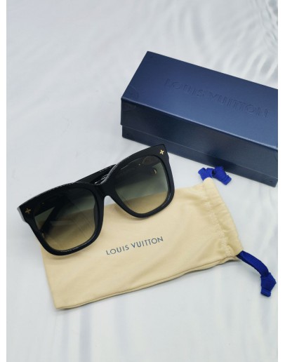 (UNUSED) 2022 LOUIS VUITTON MY MONOGRAM CAT EYE SUNGLASSES -FULL SET-