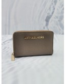 (NEW YEAR SALE) MICHAEL KORS SMALL GREY LEATHER ZIPPED WALLET 