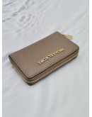 (NEW YEAR SALE) MICHAEL KORS SMALL GREY LEATHER ZIPPED WALLET 