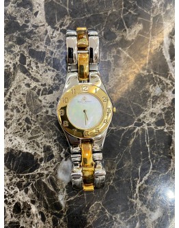 (NEW YEAR SALE) BAUME & MERCIER LINEA REF 5161 WHITE MOTHER OF PEARL DIAL 32MM QUARTZ WATCH 