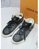 (NEW YEAR SALE) LOUIS VUITTON BLACK DAMIER GRAPHITE LOWER SNEAKERS SIZE 6
