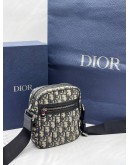 (NEW YEAR SALE) 2022 CHRISTIAN DIOR MESSENGER POUCH IN BLUE BEIGE DIOR OBLIQUE JACQUARD CANVAS -FULL SET-