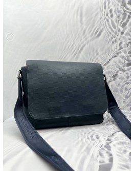 LOUIS VUITTON COSMOS DAMIER INFINI LEATHER DISTRICT PM MESSENGER BAG IN NAVY BLUE